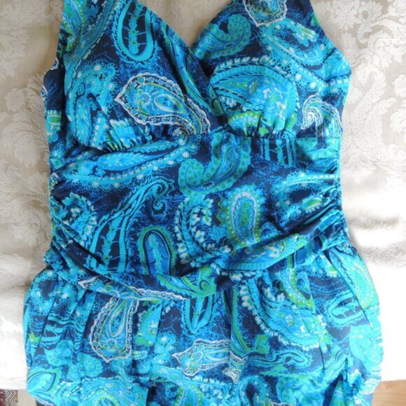 D & Co. Beach Blue & Green Paisley Ruched Swim Dress One Piece Skirt 16 - Picture 5 of 12
